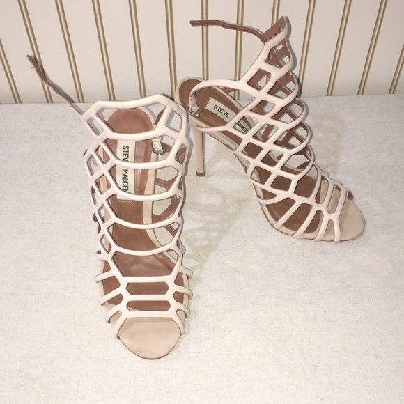 Steve Madden nude heels - Picture 1 of 2